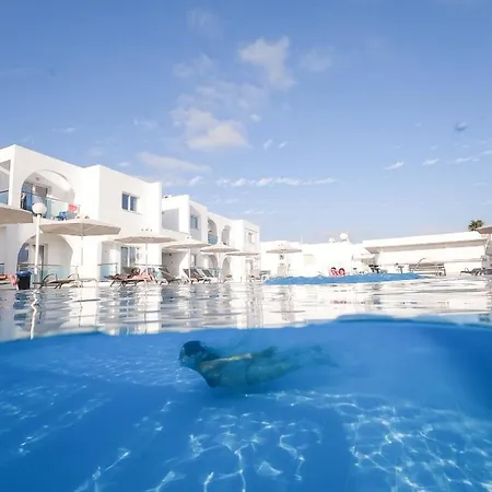 Kaos Apart Otel Aya Napa