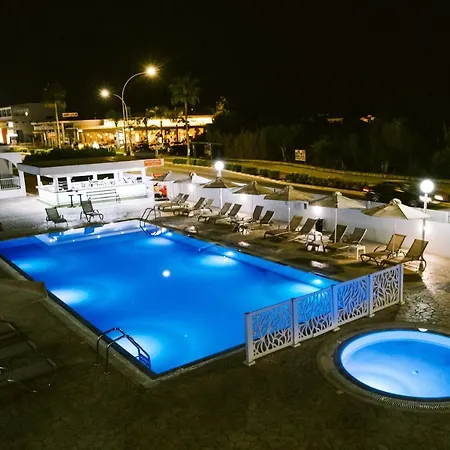 Apart Otel Kaos 2*