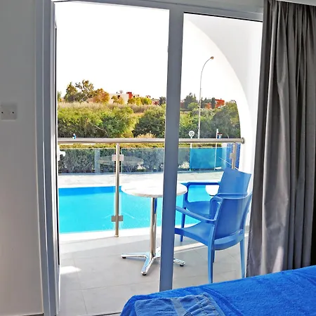Apart Otel Kaos Aya Napa